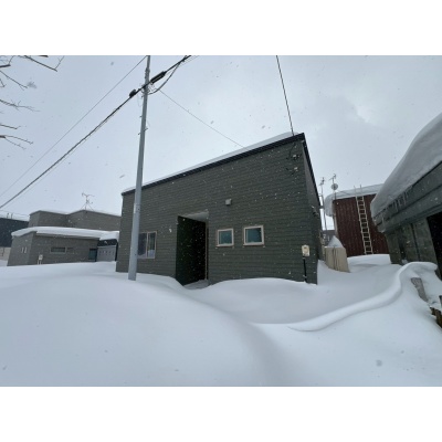 北海道石狩市の一戸建て | 2480万円 | 256.55m² | 駐車: あり | Akiyama house finder