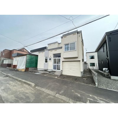 北海道札幌市の一戸建て | 999万円 | 172.75m² | 駐車: あり | Akiyama house finder