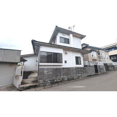 北海道亀田郡七飯町の一戸建て | 380万円 | 178.75m² | 駐車: あり | Akiyama house finder