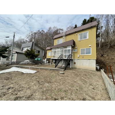 北海道小樽市の一戸建て | 350万円 | 419.16m² | 駐車: なし | Akiyama house finder