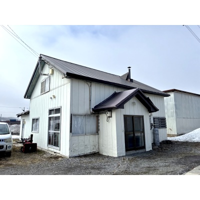 北海道虻田郡京極町の一戸建て | 1300万円 | 330.76m² | 駐車: あり | Akiyama house finder