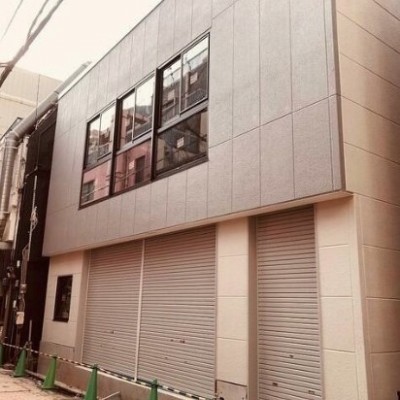 小倉北区魚町の新築店舗です！スケルトン私のため、自由度の高い店舗デザインが可能です！
【飲食店を営業される場合】
・営業前に消防署へ「防火対象物使用開始届」をご提出頂きます。
・6か月に1度の法定点検を