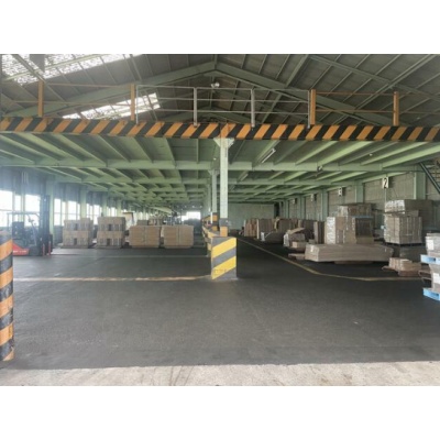 行橋市今井の貸倉庫・工場のご紹介です！
交通アクセスが良好で、物流拠点としても最適な立地。
大型トラックの搬入もスムーズに行え、多様な用途に対応可能な物件です。