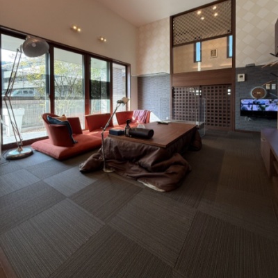 JR日田彦山線「石田」駅から徒歩4分、特別な一戸建て「石田露天風呂付き戸建て」のご紹介です。

なんと、露天風呂とサウナが付いており、毎日がリゾート気分！日頃の疲れを癒やし、心身ともにリフレッシュできる贅