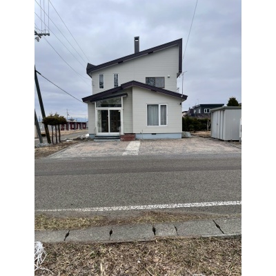 北海道夕張郡由仁町の一戸建て | 480万円 | 371m² | 駐車: あり | Akiyama house finder
