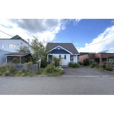 北海道恵庭市の一戸建て | 3380万円 | 259.08m² | 駐車: あり | Akiyama house finder