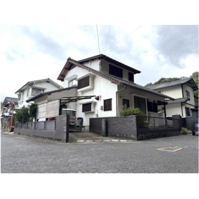 大分県別府市の一戸建て | 850万円 | 181.32m² | 駐車: あり | Akiyama house finder