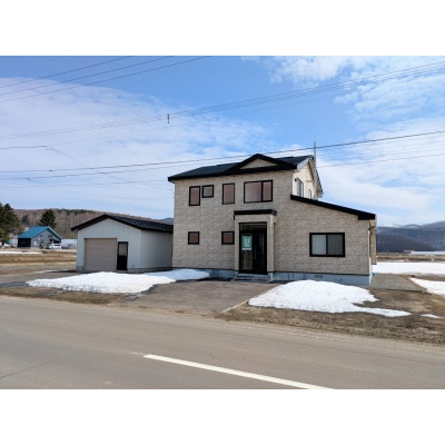 北海道余市郡赤井川村の一戸建て | 1580万円 | 412.12m² | 駐車: あり | Akiyama house finder