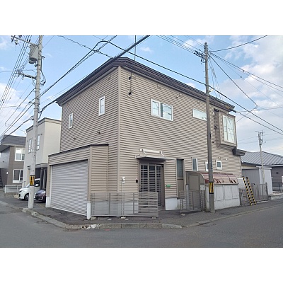 北海道苫小牧市の一戸建て | 1230万円 | 121.09m² | 駐車: あり | Akiyama house finder