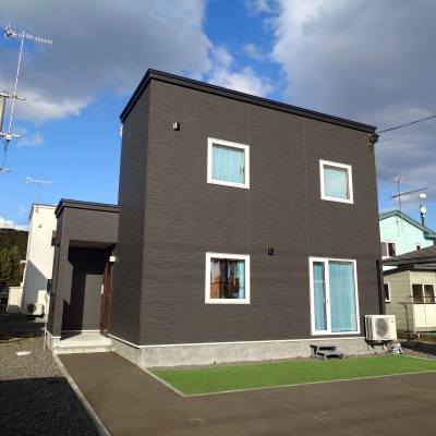 北海道白老郡白老町の一戸建て | 1990万円 | 351.45m² | 駐車: あり | Akiyama house finder