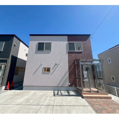北海道函館市の一戸建て | 3470万円 | 138.6m² | 駐車: あり | Akiyama house finder