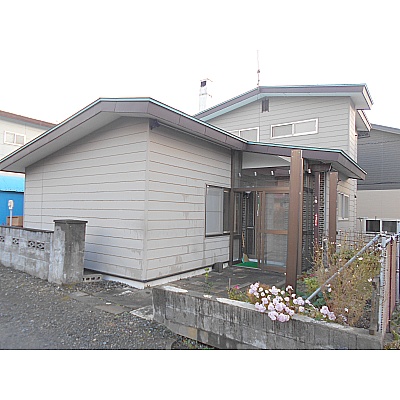 北海道伊達市の一戸建て | 555万円 | 202m² | 駐車: あり | Akiyama house finder