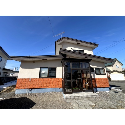 北海道白老郡白老町の一戸建て | 550万円 | 304.5m² | 駐車: あり | Akiyama house finder