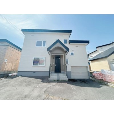 北海道旭川市の一戸建て | 2049万円 | 221.44m² | 駐車: あり | Akiyama house finder