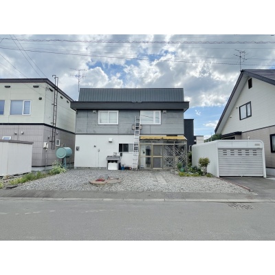 北海道旭川市の一戸建て | 170万円 | 220.25m² | 駐車: あり | Akiyama house finder