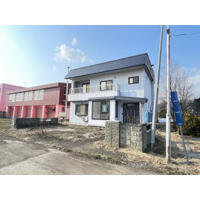 北海道赤平市の一戸建て | 150万円 | 601m² | 駐車: あり(無料) | Akiyama house finder