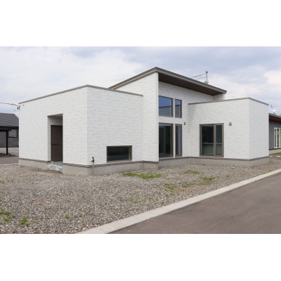 北海道河東郡音更町の一戸建て | 3650万円 | 274.43m² | 駐車: あり | Akiyama house finder