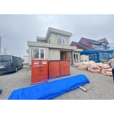 北海道河東郡音更町の一戸建て | 2049万円 | 237.53m² | 駐車: あり | Akiyama house finder