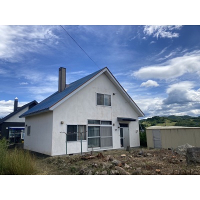 北海道紋別郡遠軽町の一戸建て | 85万円 | 248.62m² | 駐車: あり | Akiyama house finder