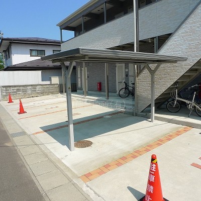 屋根付き駐輪場