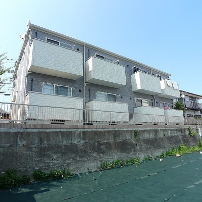 東南向き、ひな壇立地で日当たり良好