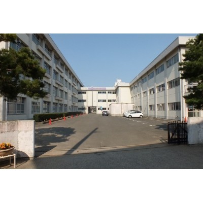 八木山中学校