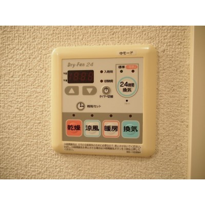 浴室乾燥機能付いています。