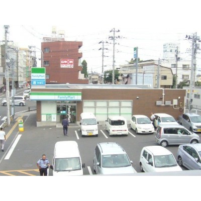 ファミリーマート宮町四丁目店