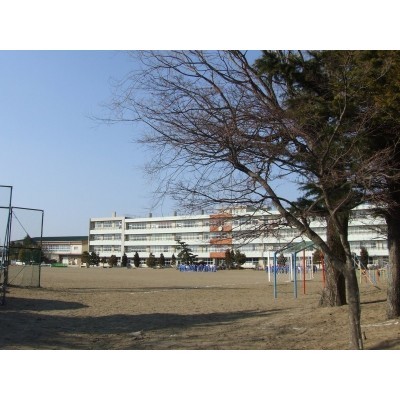 山王小学校