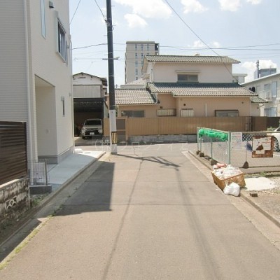 西側道路