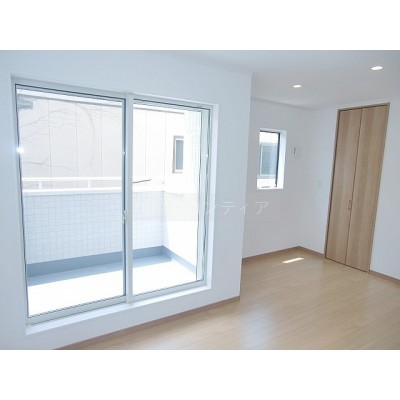 洋室7.8帖