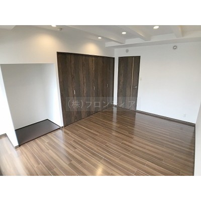 洋室7.7帖