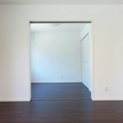 便利な1Fリビングのつなぎ部屋です