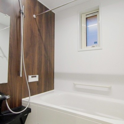 小屋裏断熱はアクアフォーム。断熱欠損を効果的に抑えます。