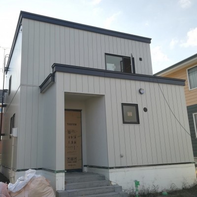 建築中
