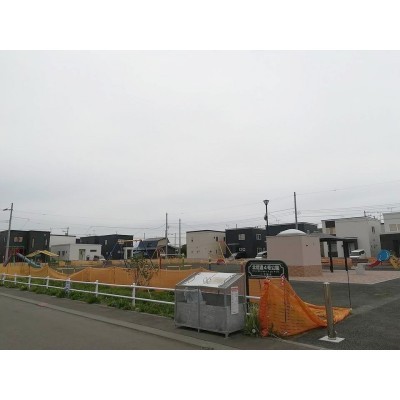 前に見える公園