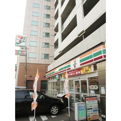 セブンイレブン南9条西4丁目店まで60m