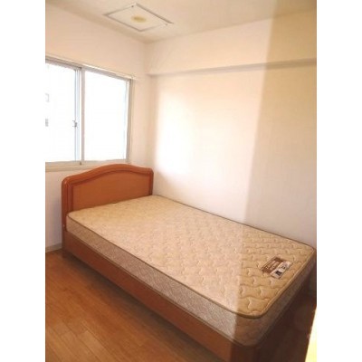 寝室 ベッド付き