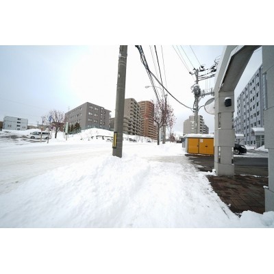 マンション前面道路