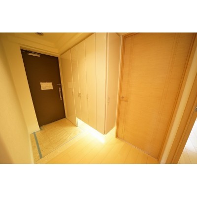 玄関・靴箱・納戸
