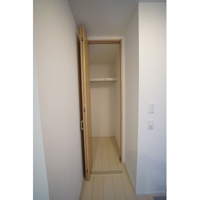 玄関よこ収納