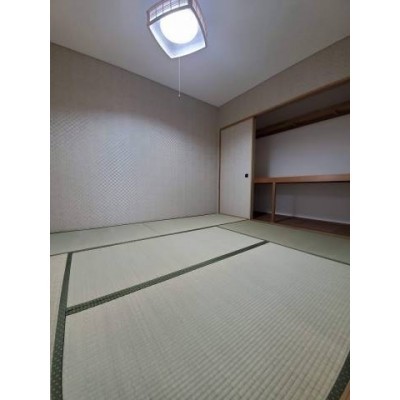 キッチン横の和室