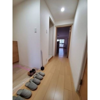 玄関から廊下の眺め