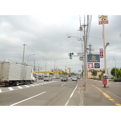 バス停徒歩1分♪JR駅も徒歩圏内♪