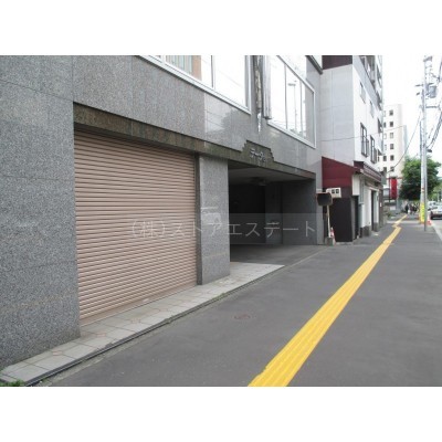 駐車場台数はご確認ください♪