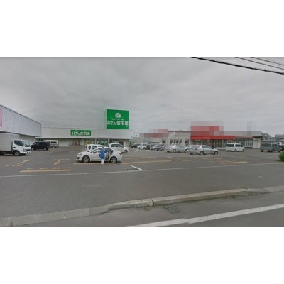 共用駐車場約80台♪