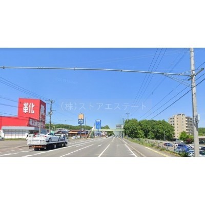 バス停から徒歩1分♪