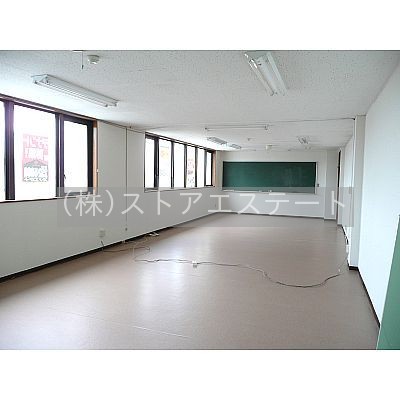 窓面がく明るい物件内♪