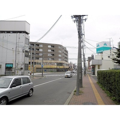 国道12号線至近で地下鉄駅まで徒歩5分♪