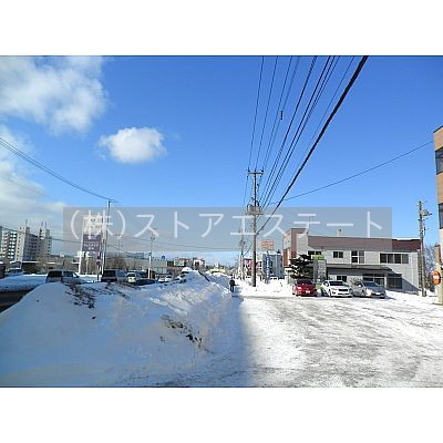近隣には病院・金融機関のある立地♪